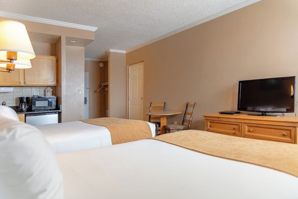 Legacy Vacation Resorts - Steamboat Hilltop Guest Room 3