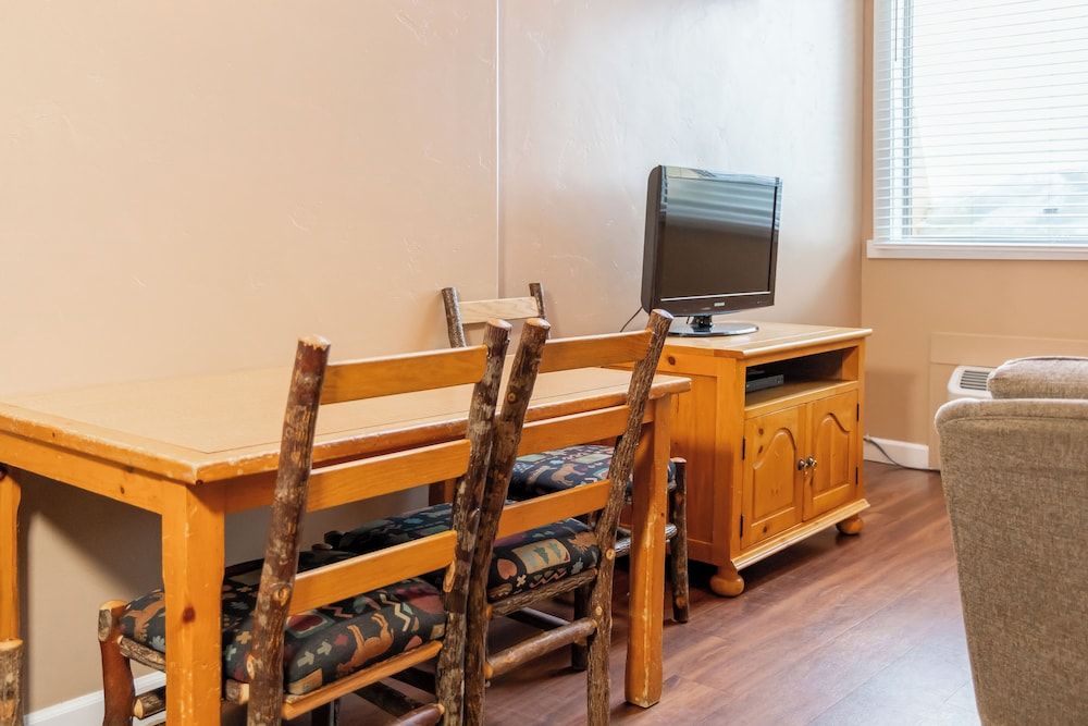 Legacy Vacation Resorts - Steamboat Hilltop Studio (Loft) 12