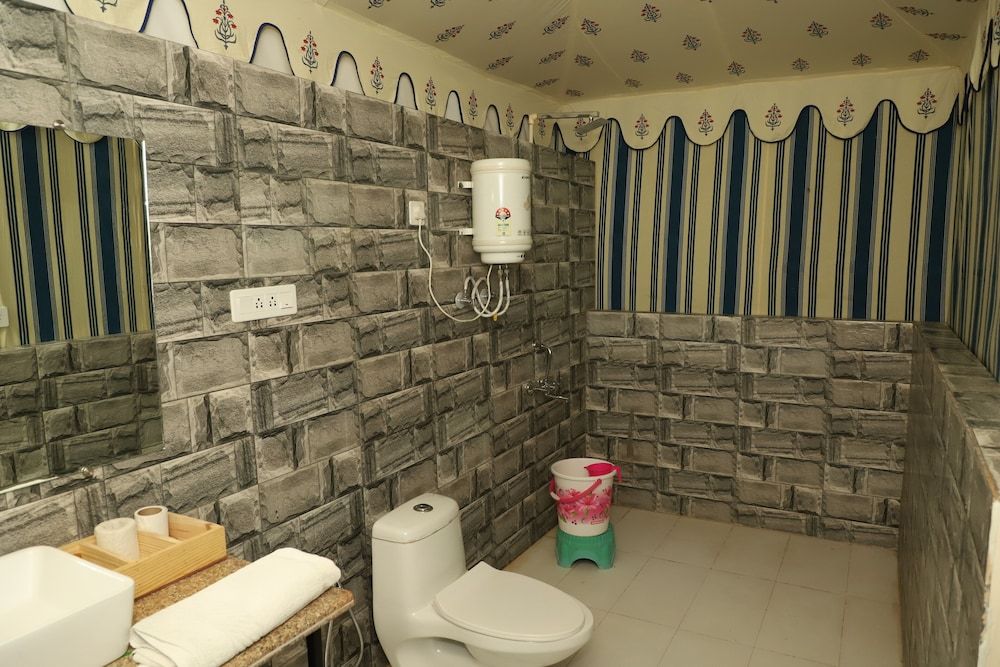 The Glorious Hills Resort Pushkar Deluxe Tent 15