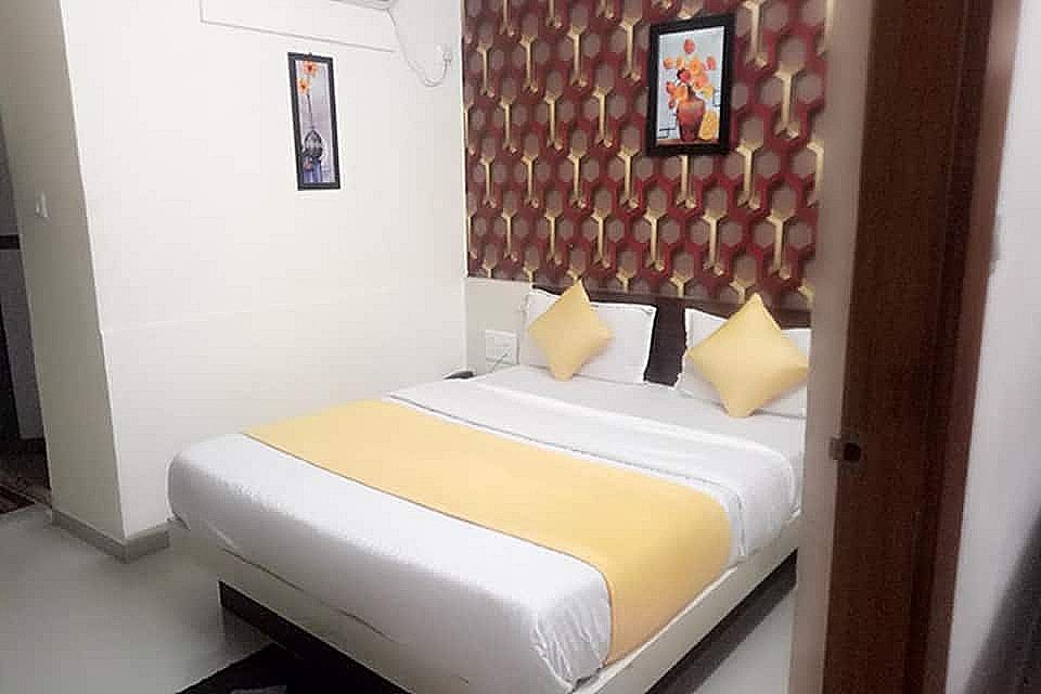 undefined Hotel Gopi Palace 4