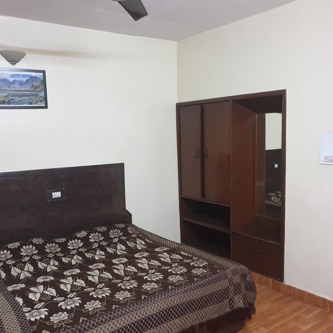 undefined Hotel Mayank 9