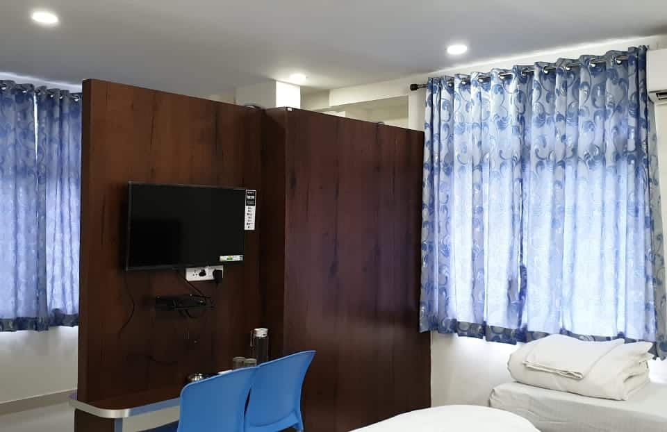 Hotel Grand Inn Deluxe Ac Room- Twin Beds 3