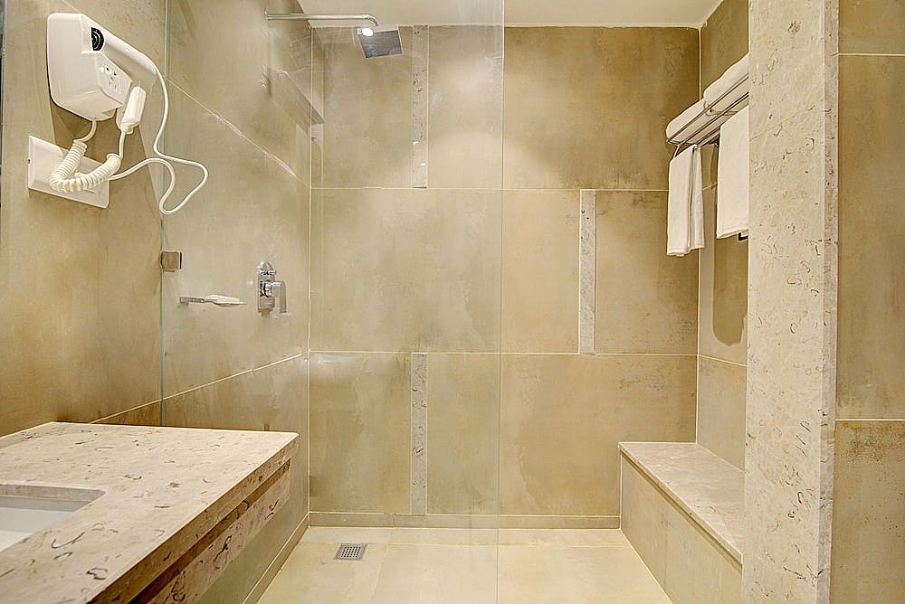 Amritara Sadka , Amritsar Standard Room with Work Desk 10