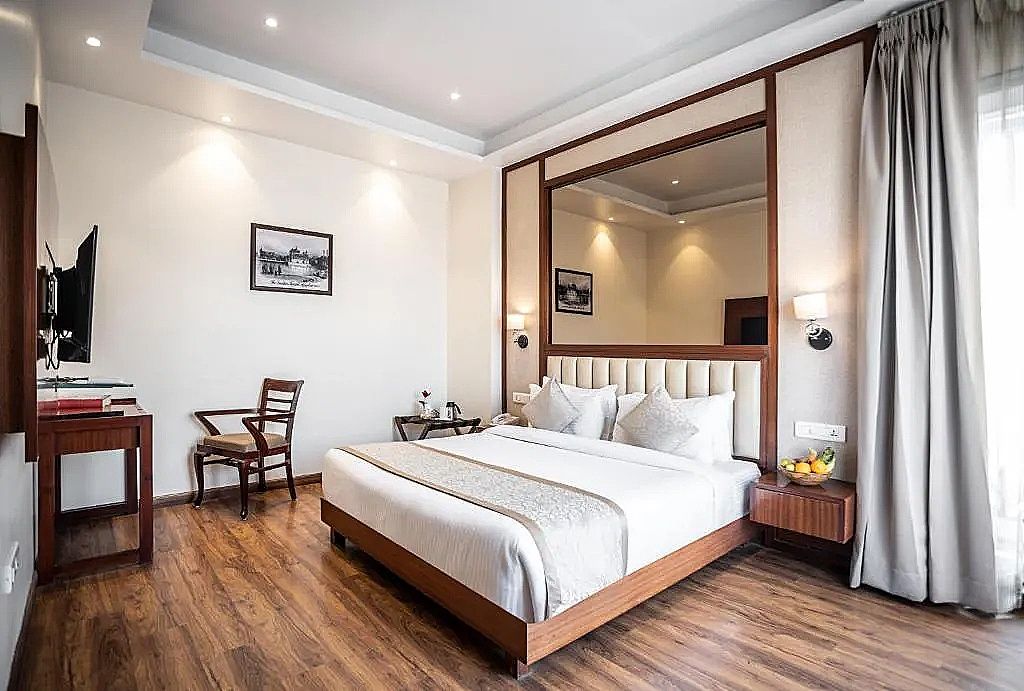 Deluxe Room (One-time Free Drop to Golden Temple)