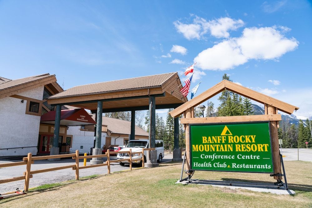 undefined Banff Rocky Mountain Resort 6