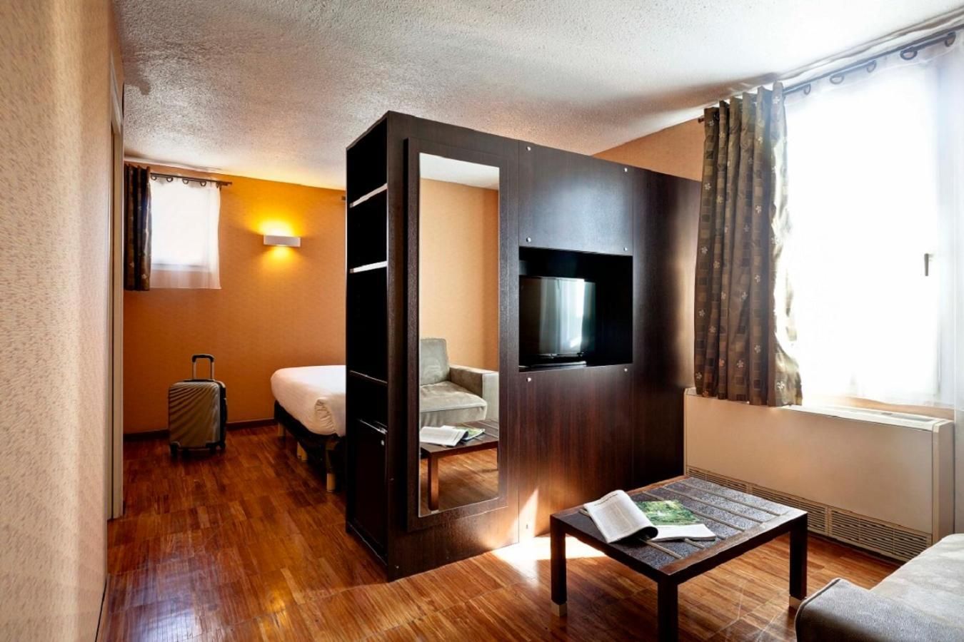 1 Double Bed 1 Sofa Bed For 1 Child Or 1 Adult- Superior Room
