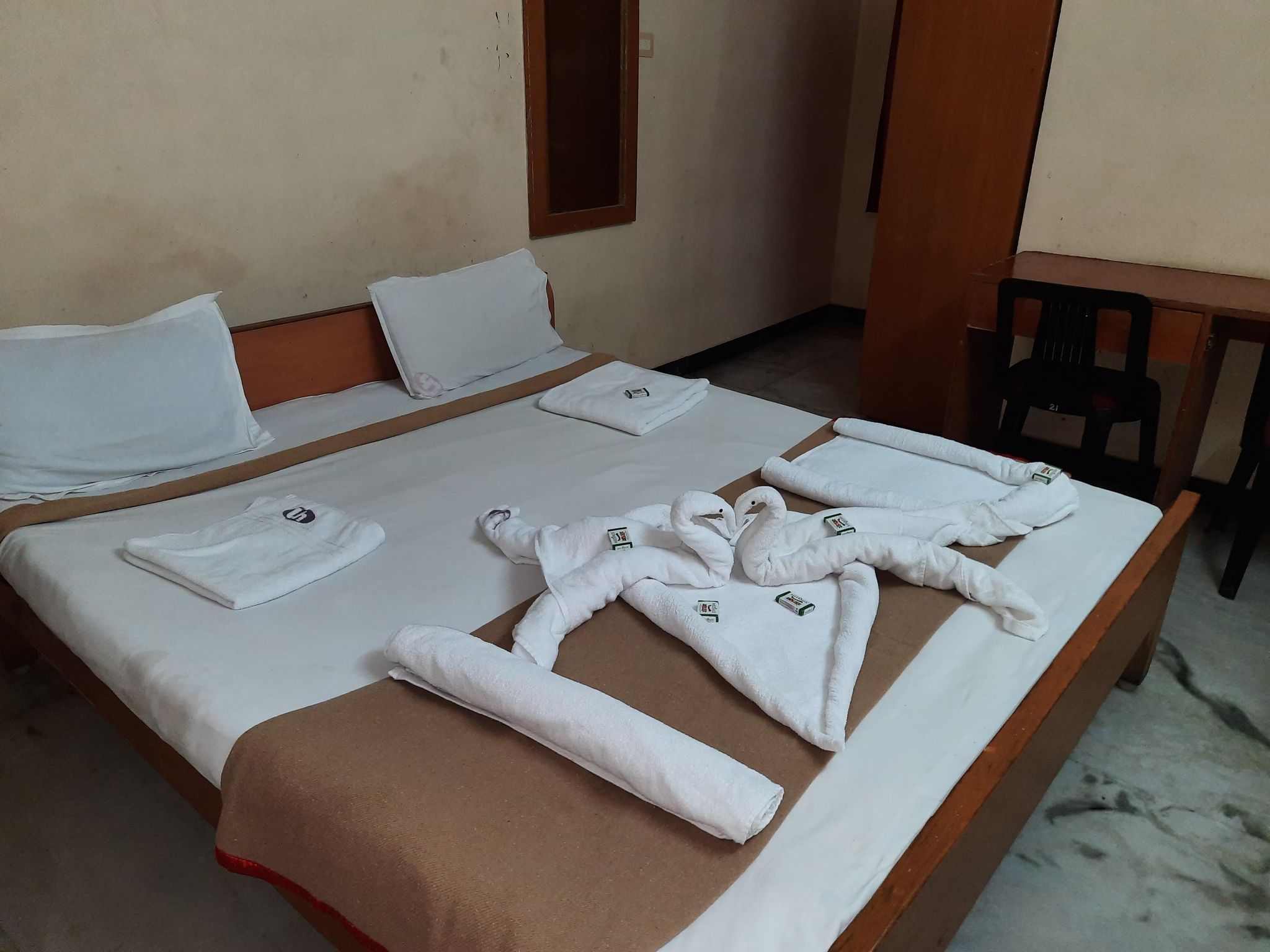 Hotel Sarvamangalam Inn Standard Double Non AC 5