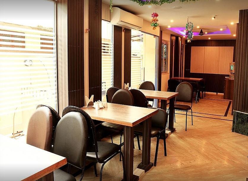 undefined HOTEL SEA CASTLE 4