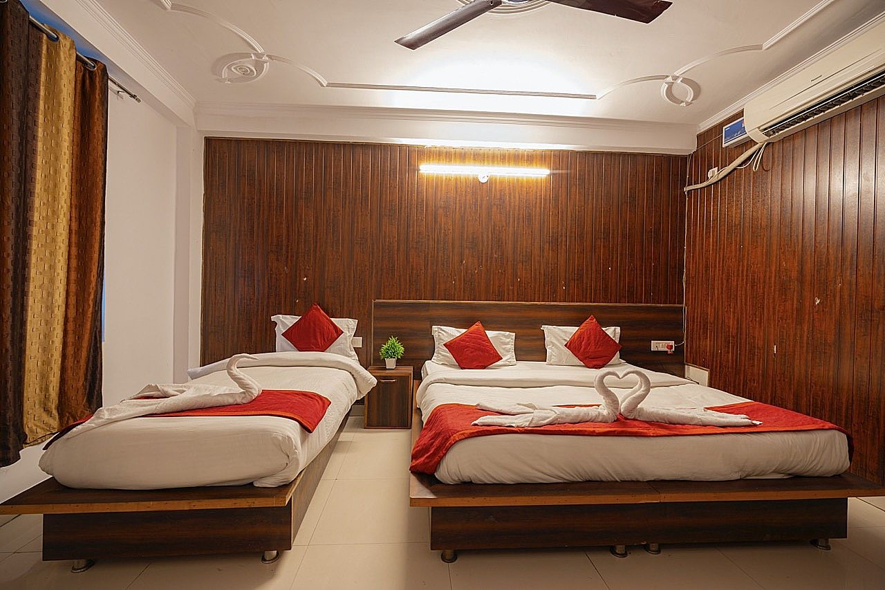 Deluxe Triple Bed Room