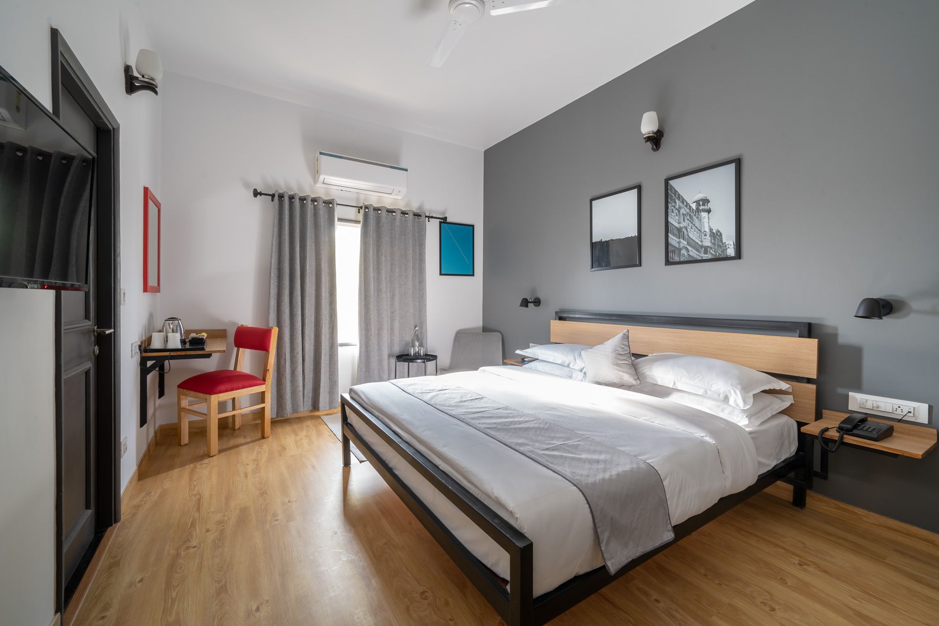 Loft 24 Deluxe Room 4