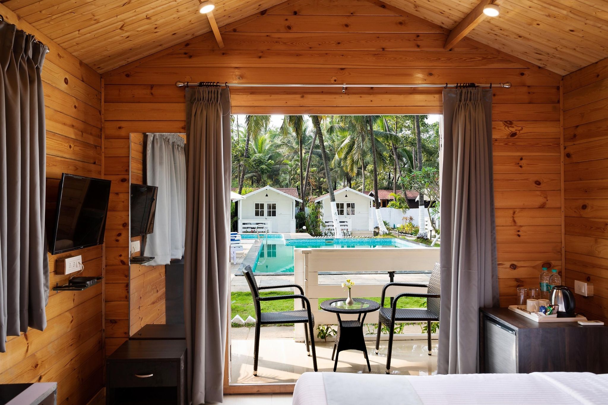 Pool Front Cottage