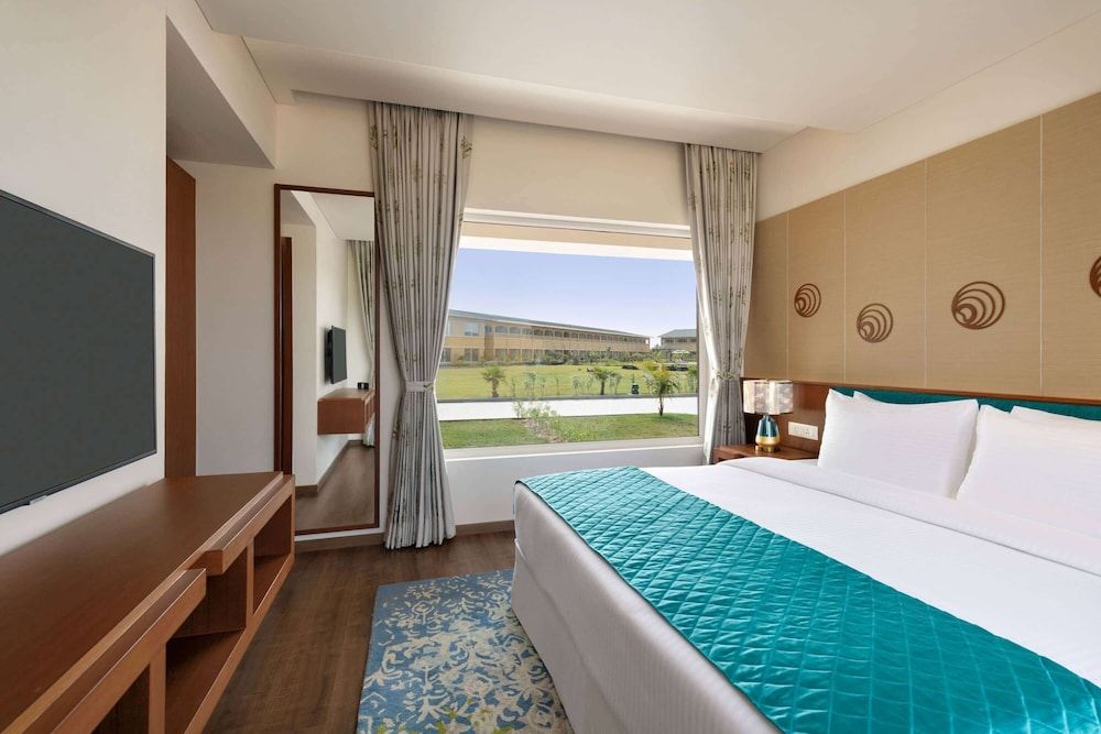 Deluxe Room, 1 King Bed