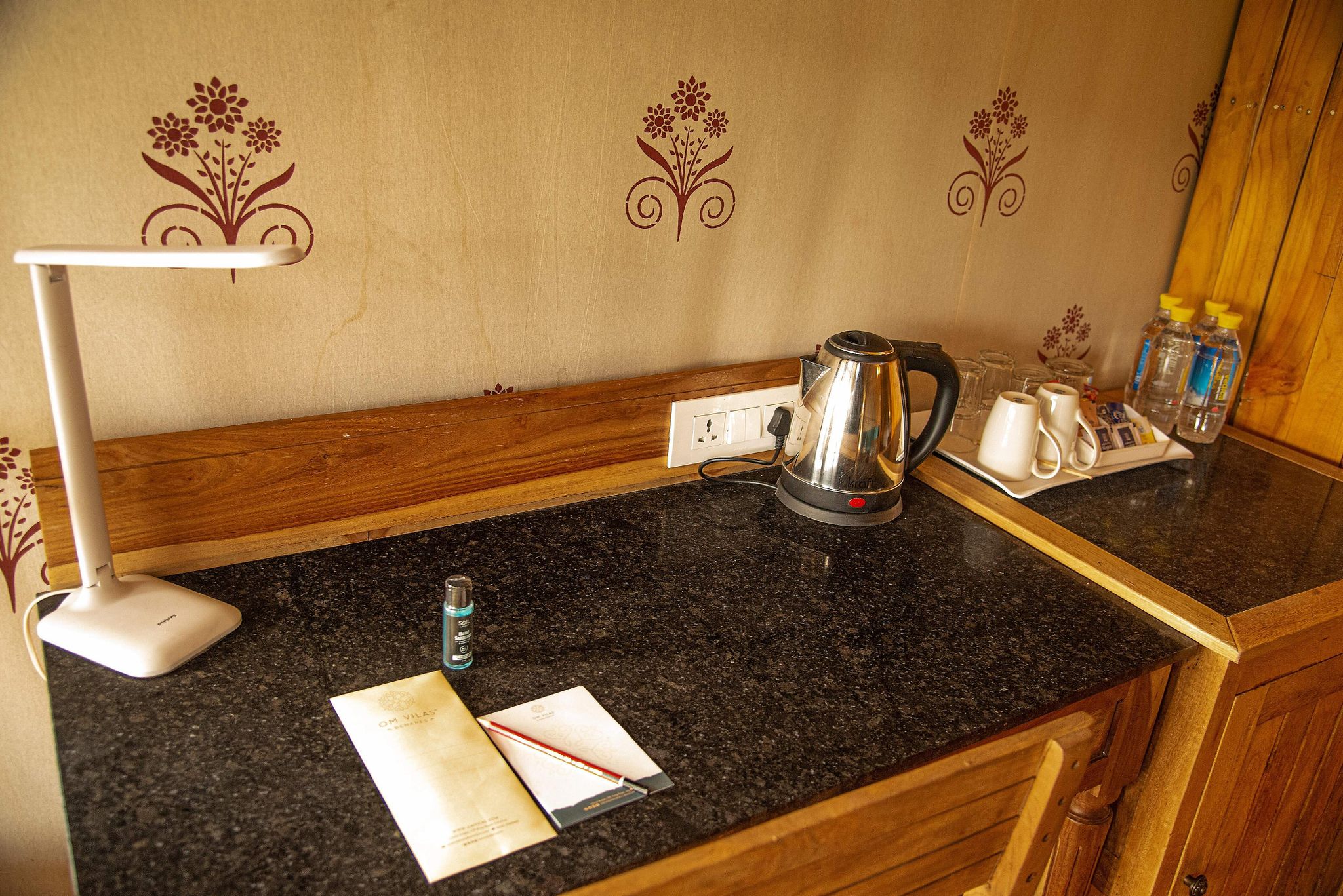 Om Vilas Benares Super Luxury Cottages 8