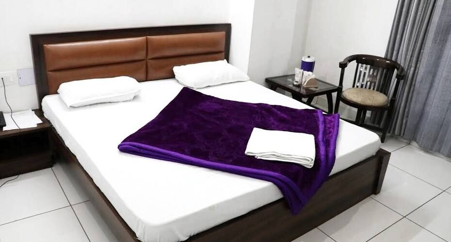 undefined Hotel Orchard Green 2