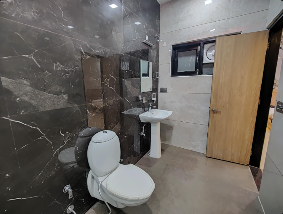 Hotel Galaxy Semi Deluxe Room 3