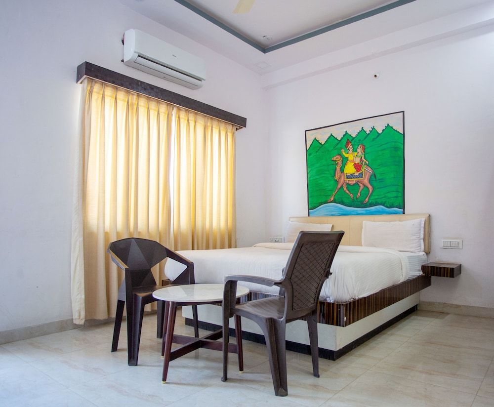 Hotel The Paradise Deluxe Room 10