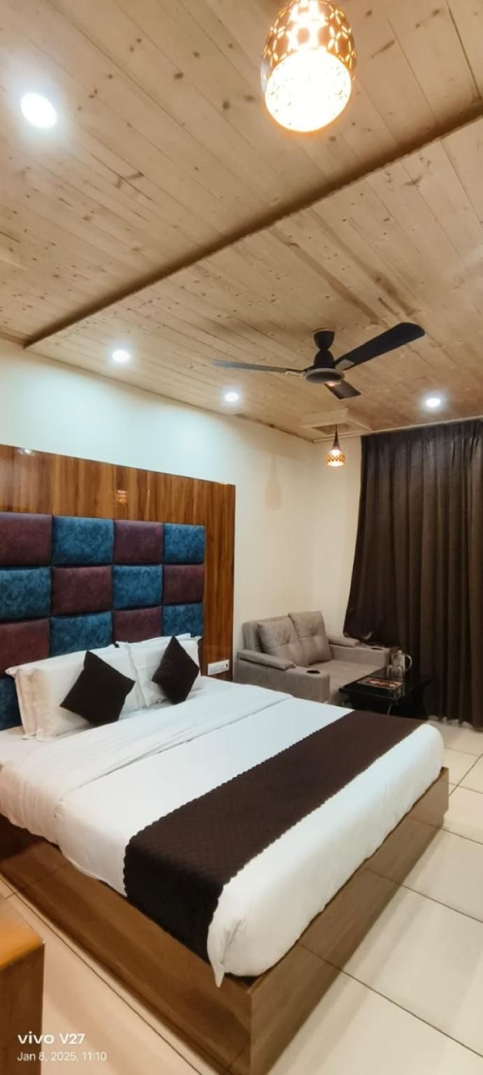 Goroomgo Dalhousie Hills Dalhousie Standard Double Room