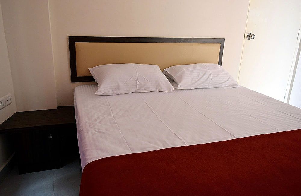 undefined Stayhome classic 5