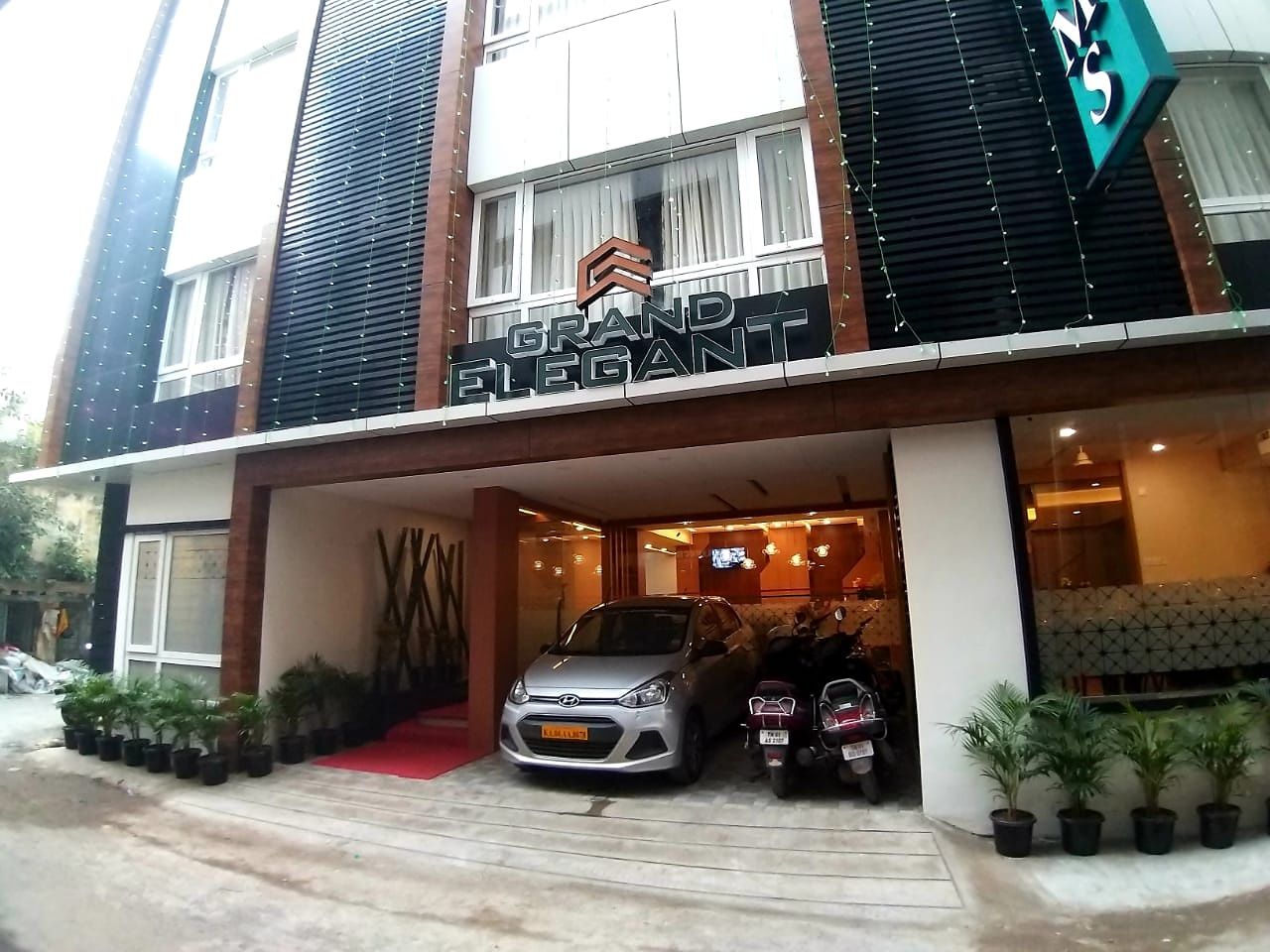 undefined Grand Elegant 10