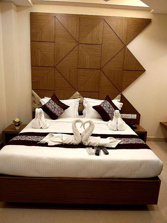Grand Elegant Deluxe Double Room 3