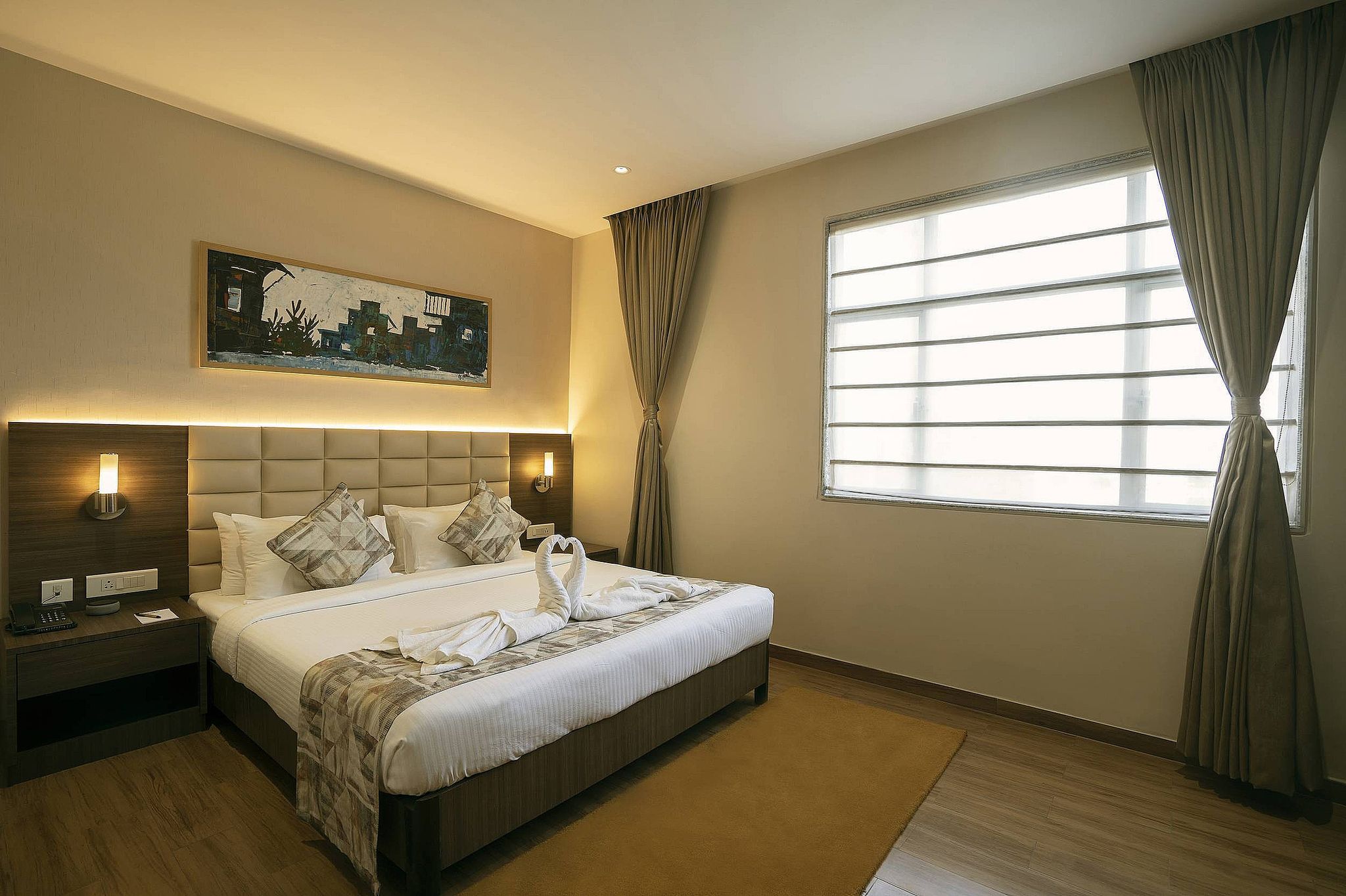 Superior King Room with Work Desk