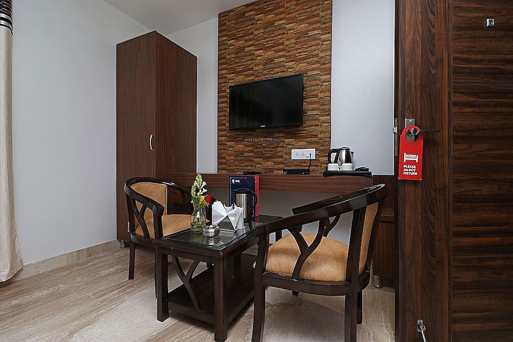 Hotel Sun View International Deluxe Room 8