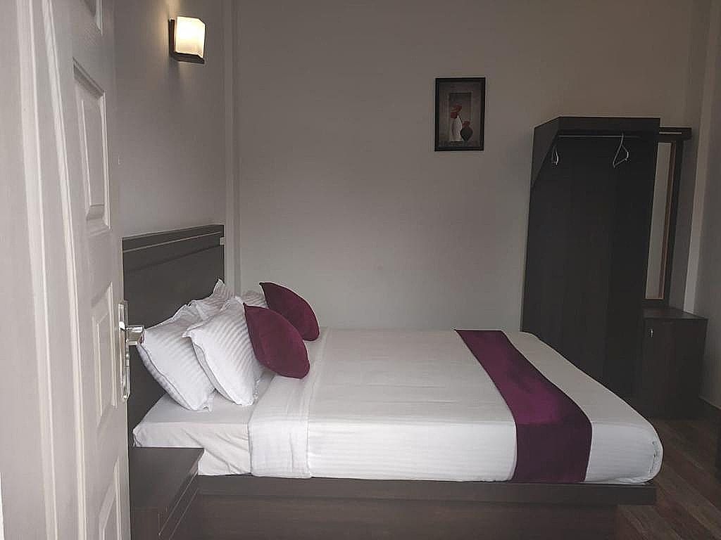 Landy Queen Nano Room - Non AC 3