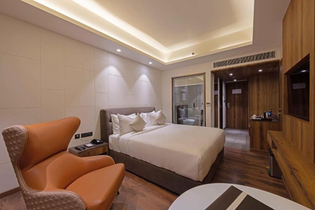 Hazel Suite