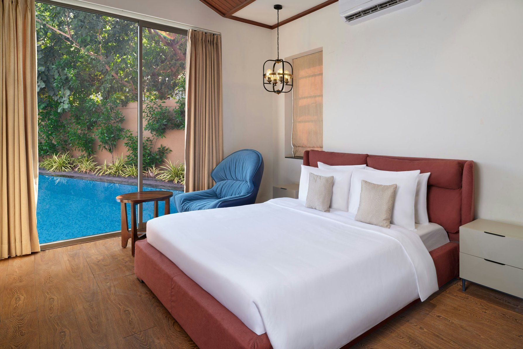 Three-Bedroom Villa - King Bed - Pool View