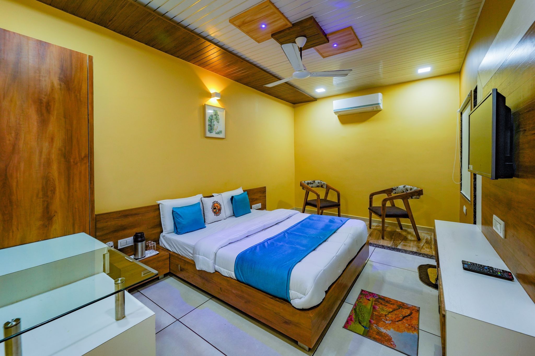 The Nest Residency Double Bed AC Room 4
