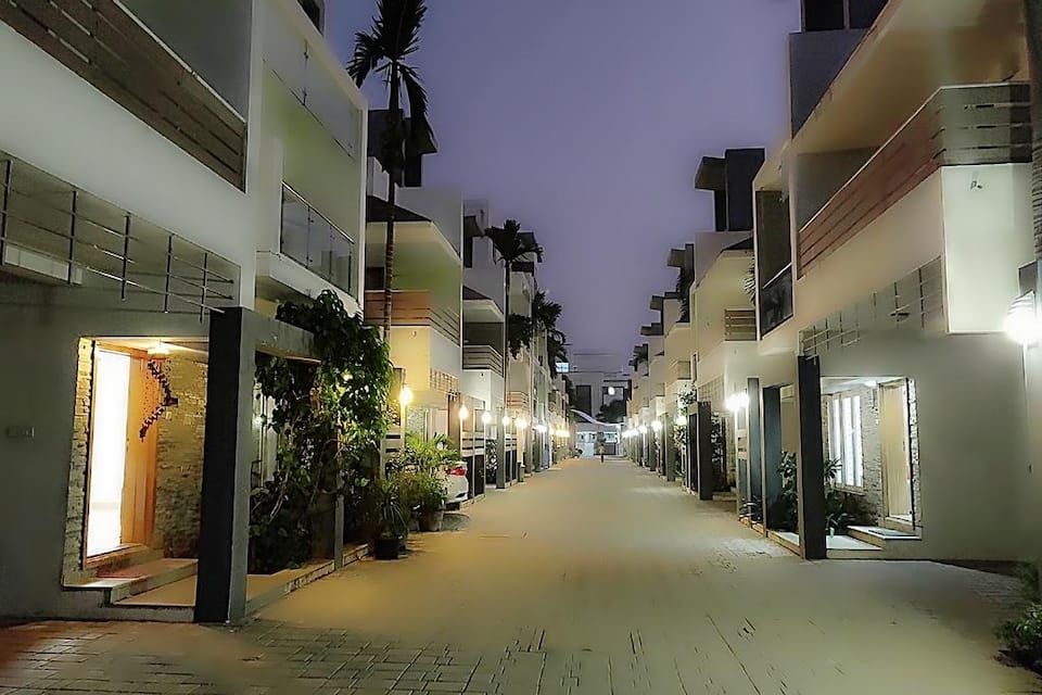 undefined Swarna Sudarshan 8