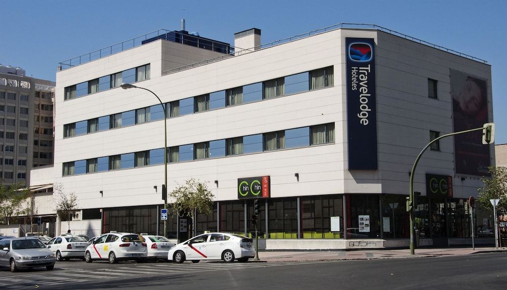 undefined Travelodge Madrid Torrelaguna 3