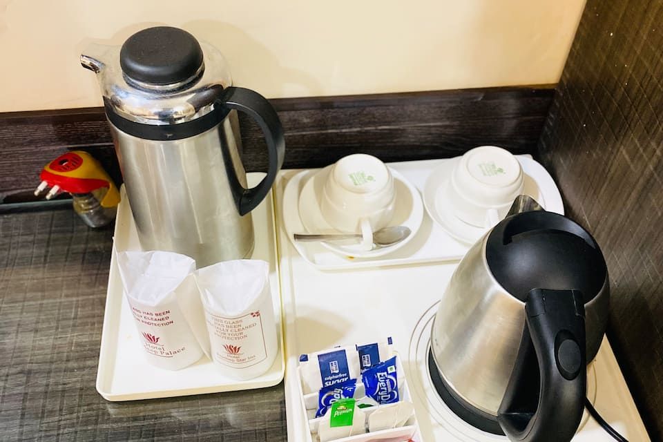 Hotel Pradeep Palace Luxury room 7