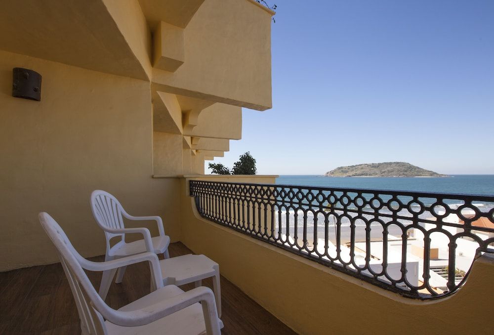 Royal Villas Resort Standard Room 4