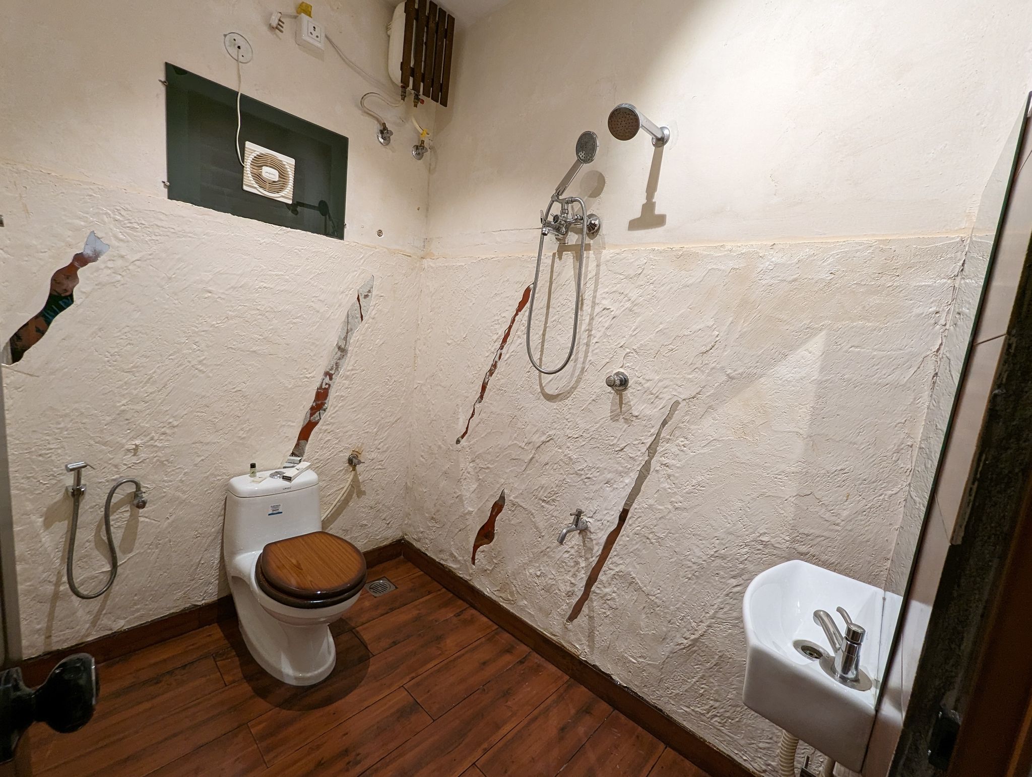 Deluxe Double room with Balcony View