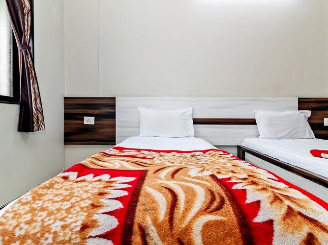 Hotel Kashiba's Deluxe Non Ac 3