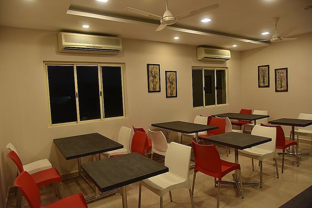 undefined Hotel White Park 5