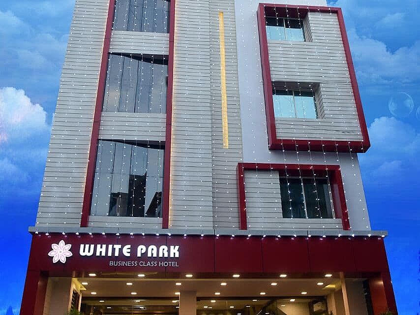 undefined Hotel White Park 6