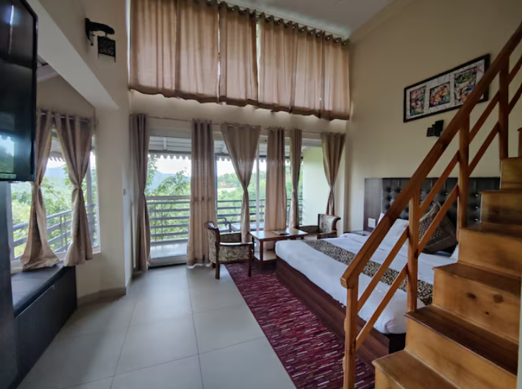 Premium Duplex Family Room with Mountain & Valley View