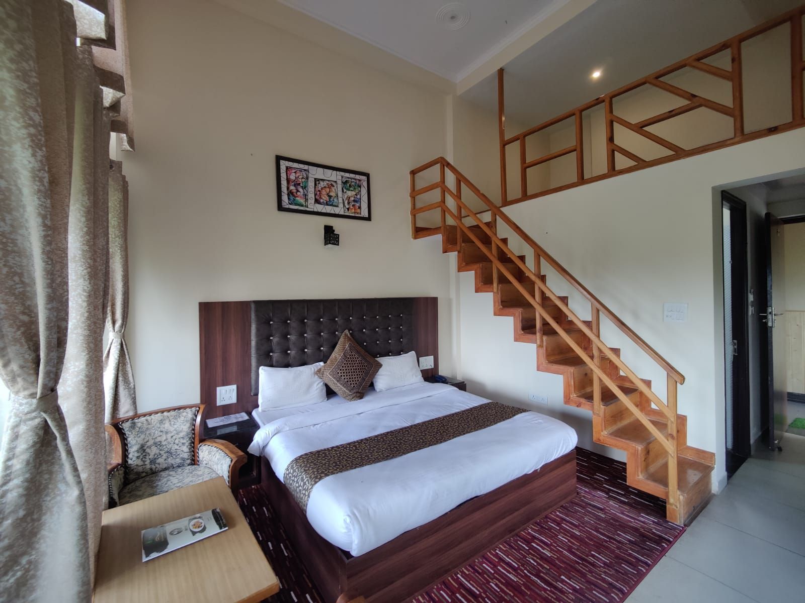 Premium Duplex Family Room with Mountain & Valley View