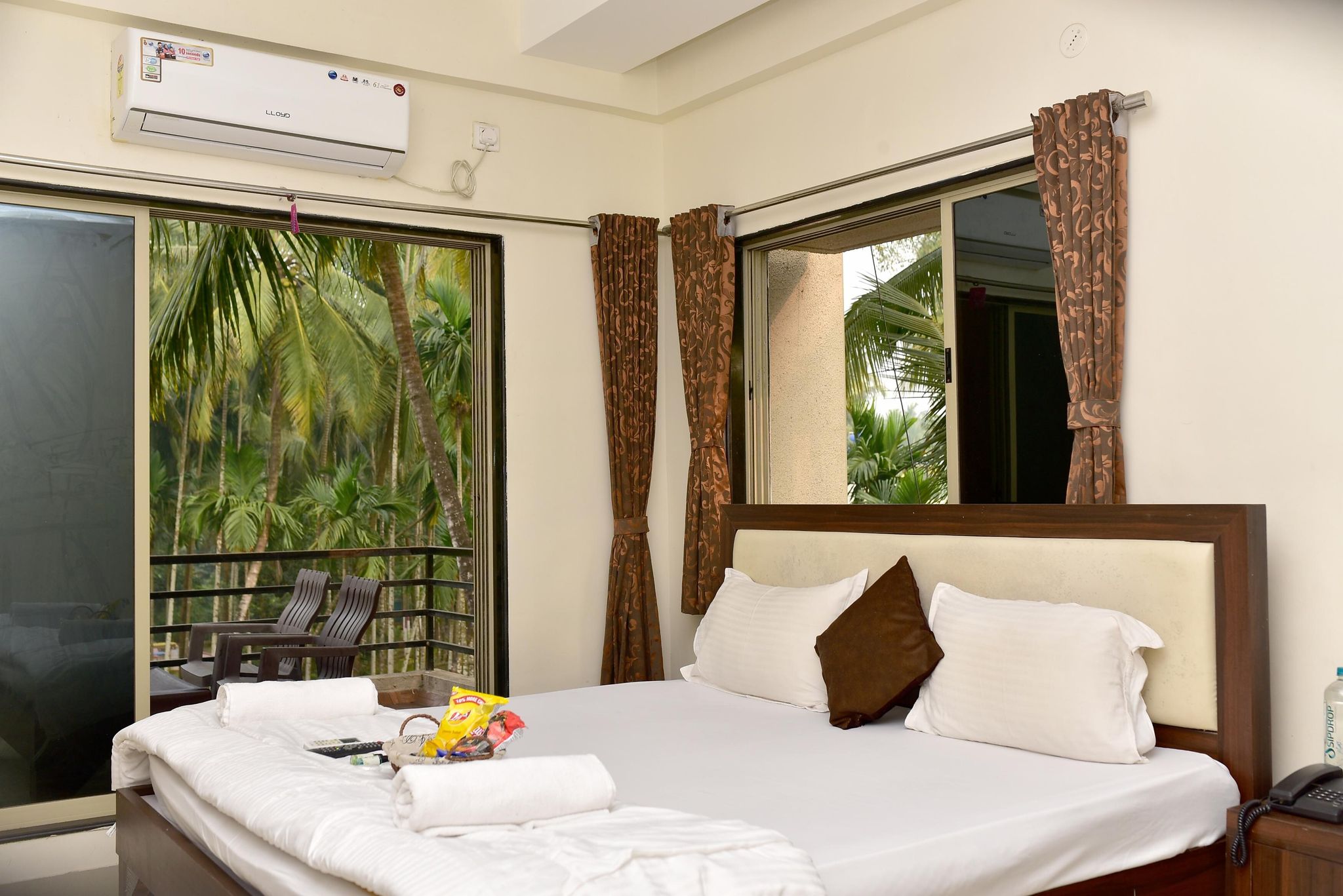 Deluxe AC with Balcony