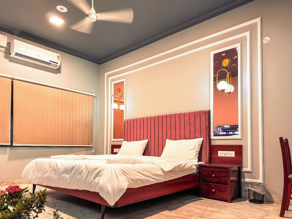 Hoztel Jaipur - Hostel Superior AC Room With King bed 3