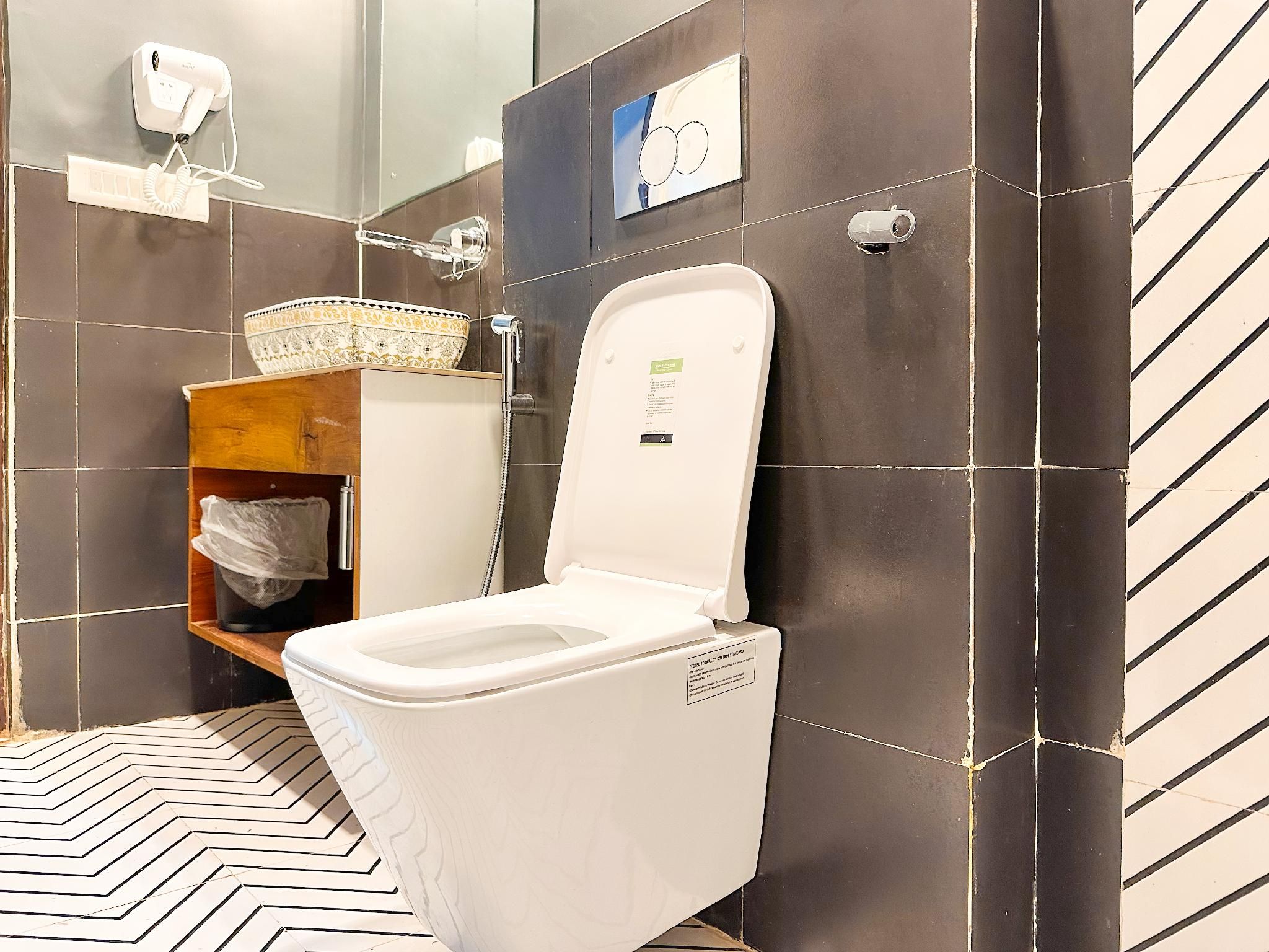 King Room - Non-Smoking