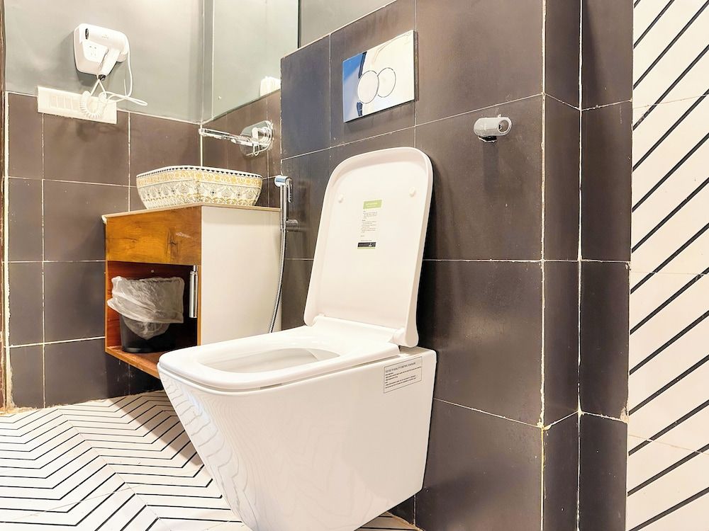 Hoztel Jaipur - Hostel Superior AC Room With King bed 7