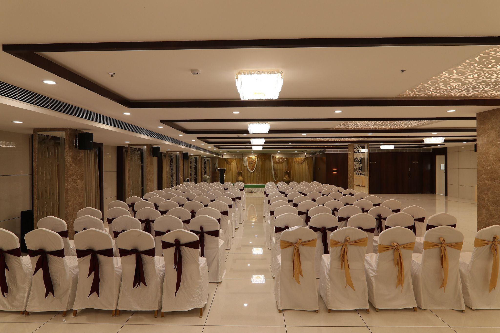 undefined Sri Sri Sri Hotel 8