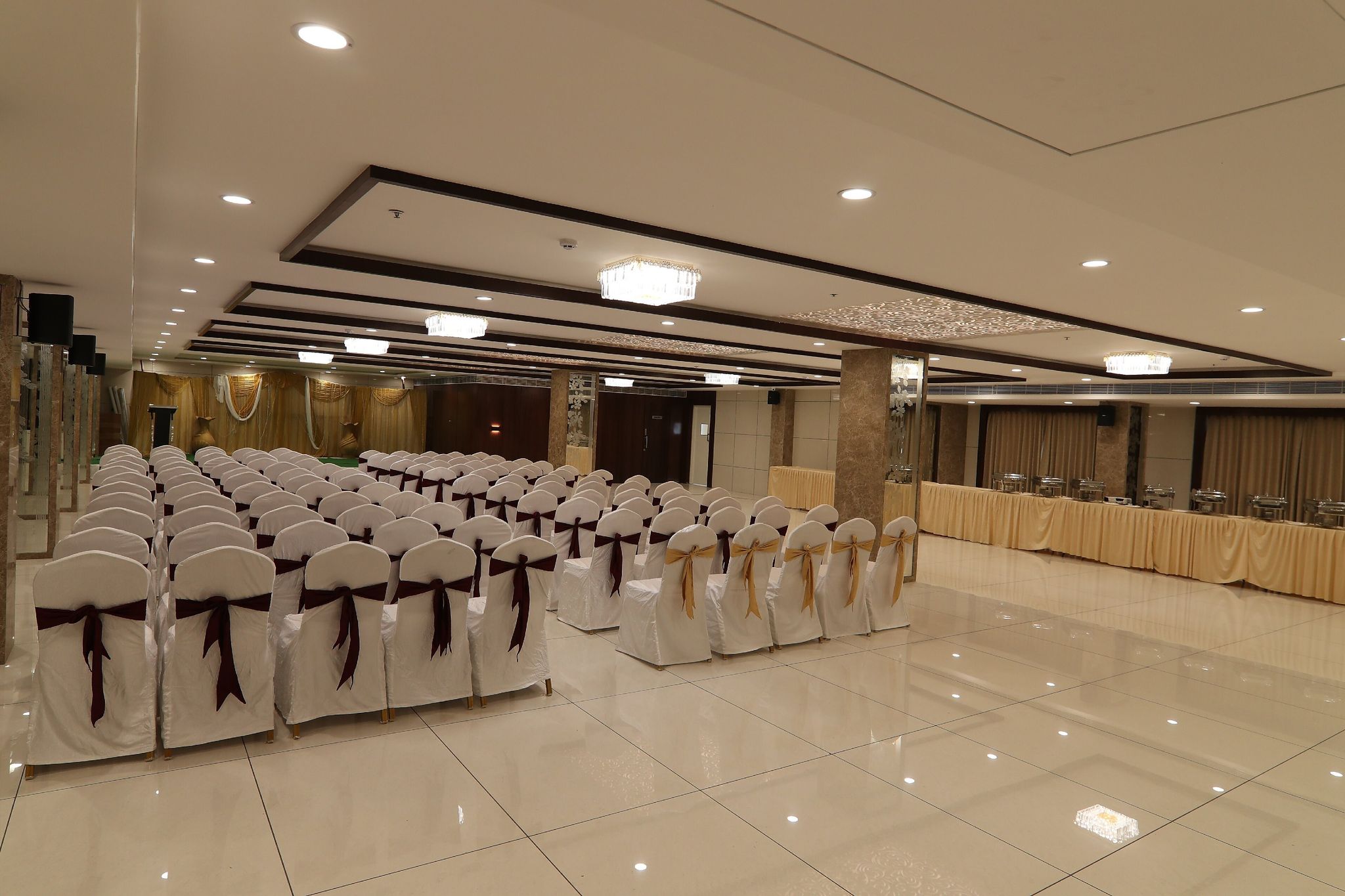 undefined Sri Sri Sri Hotel 10