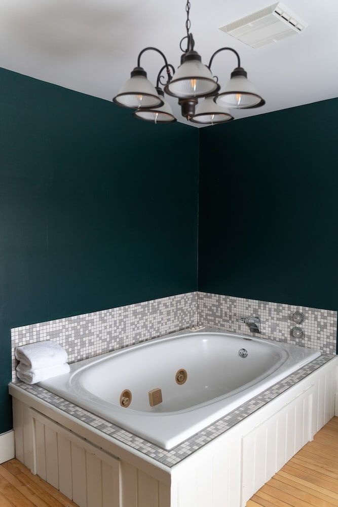 Sunset Hill House Suite, Ensuite (Premium Sunset) 4