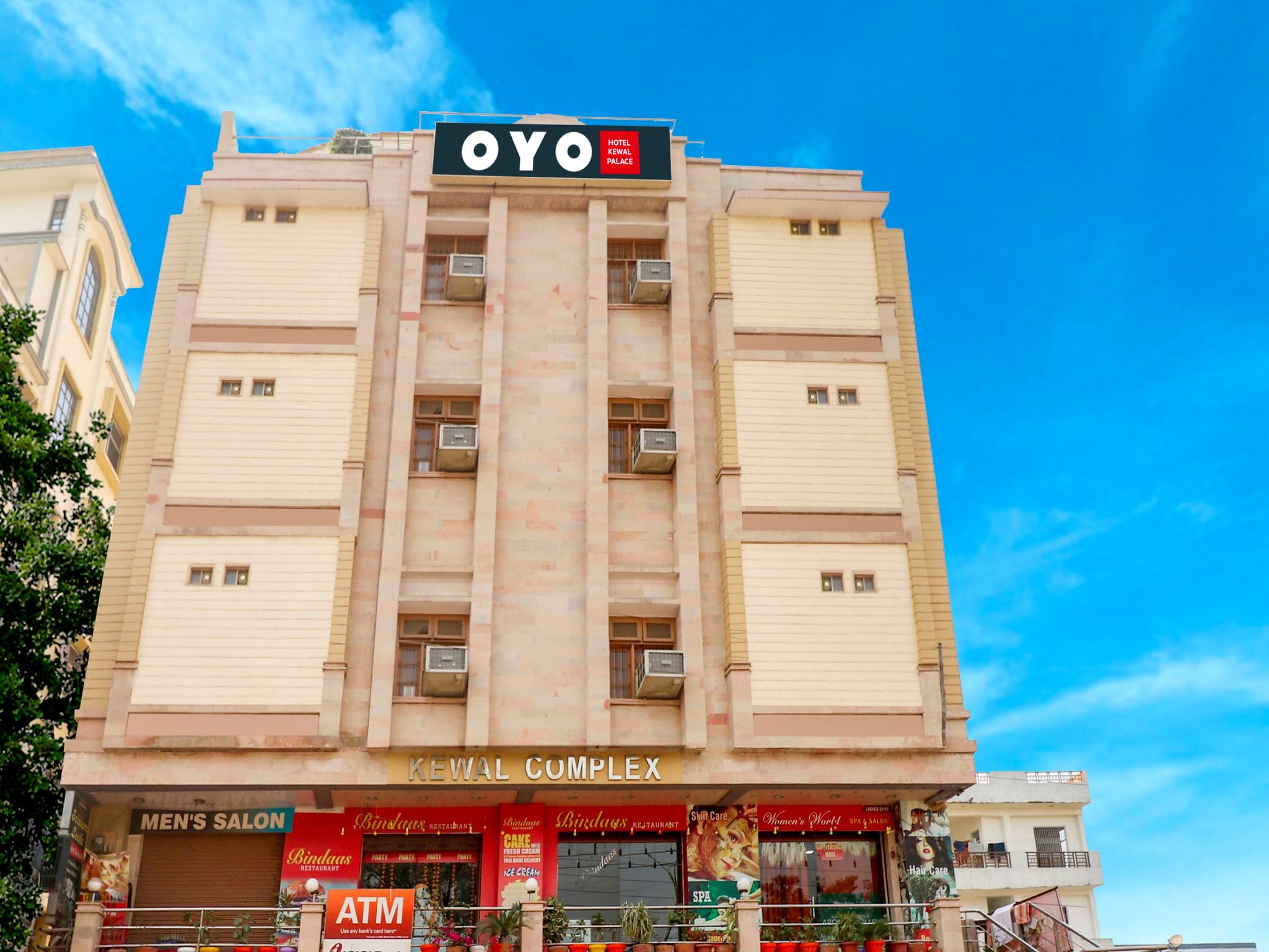 Collection O Kewal Palace Hyderabad Gate