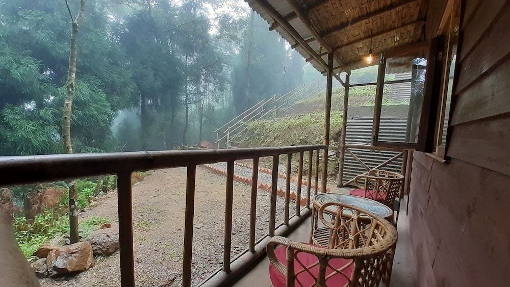 Orion Retreat Standard Cottage, Balcony, Hill View
