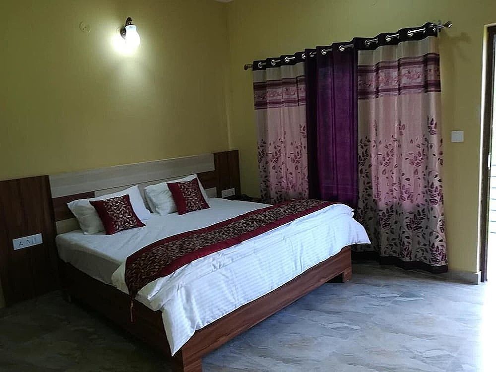 Sakura Guest House Deluxe Room, Mountain View 14